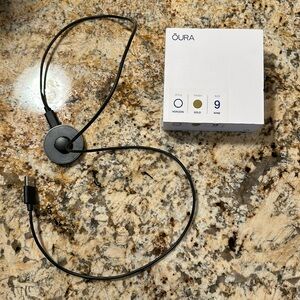 Oura Ring HORIZON Size 9 Charger & Box ONLY (No Ring Included)